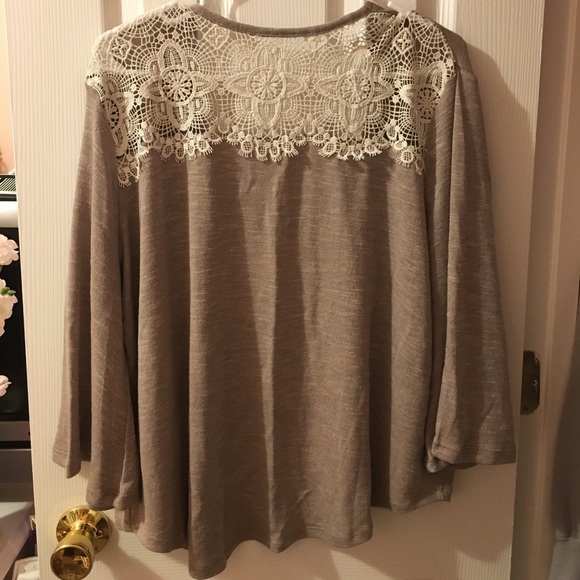 Time and Tru Hacci Lace Cardi - Picture 3 of 5